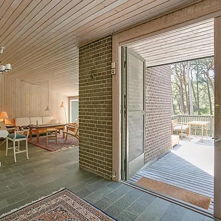 Holiday home Three-bedroom Holiday In Nexo