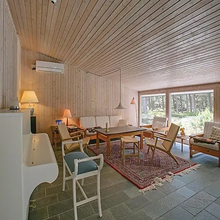 Holiday home Three-bedroom Holiday In *